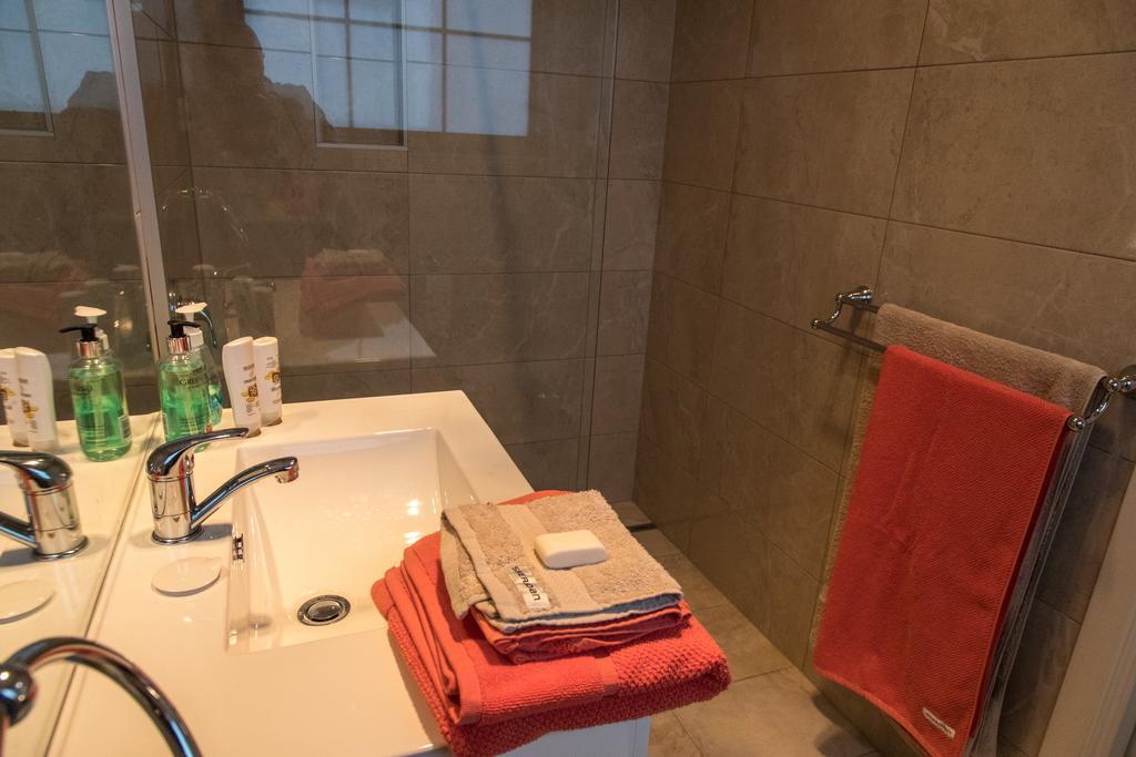 Mountain Blue Guest House Делорейн Экстерьер фото